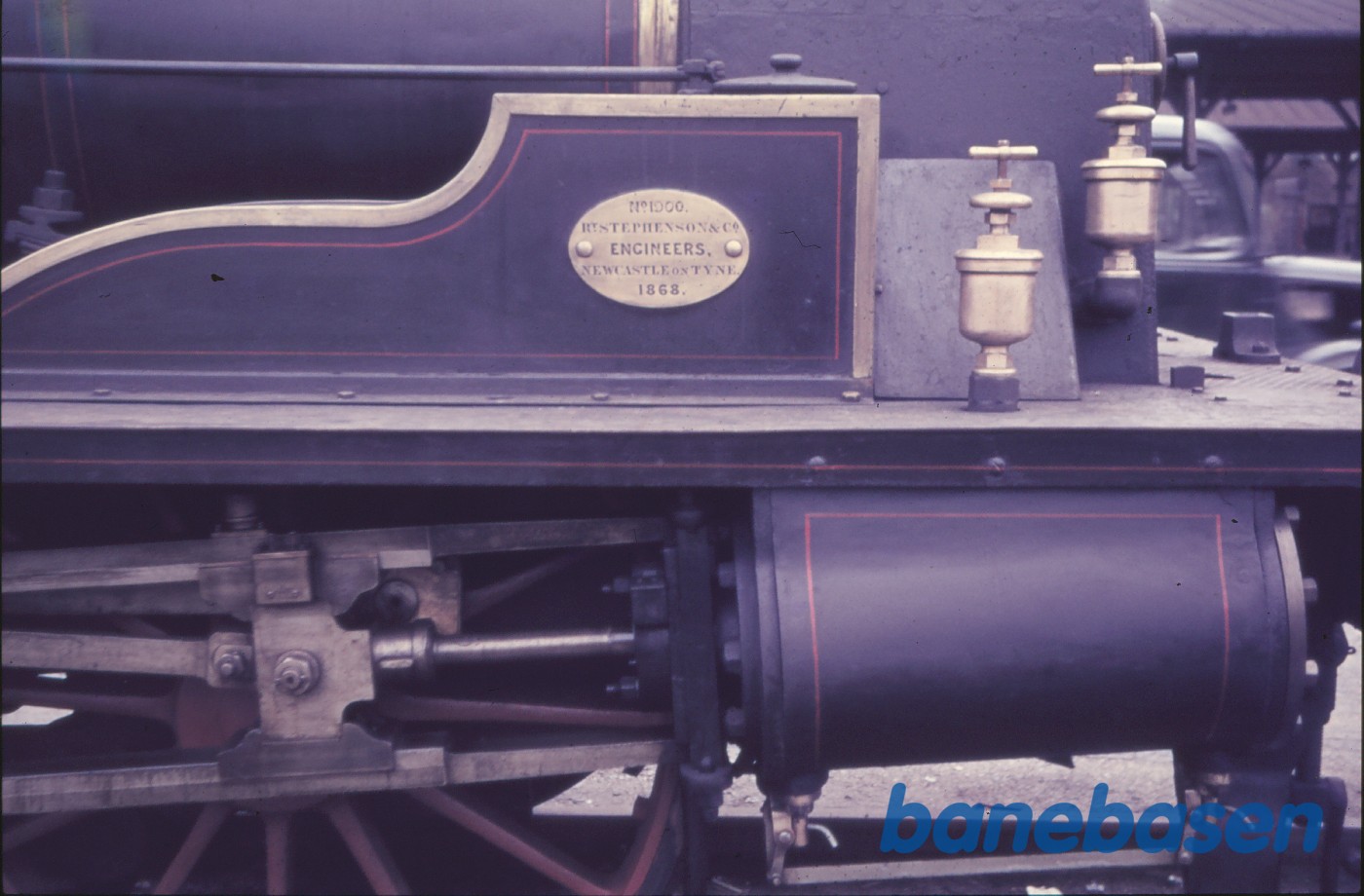 H 40, fabriksplade og cylinder H 40, fabriksplade og cylinder