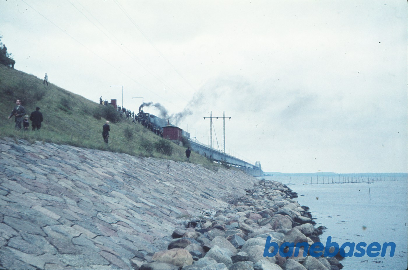 K 582 med DJK-særtog ved Storstrømsbroens sydlige landfæste K 582 med DJK-særtog ved Storstrømsbroens sydlige landfæste