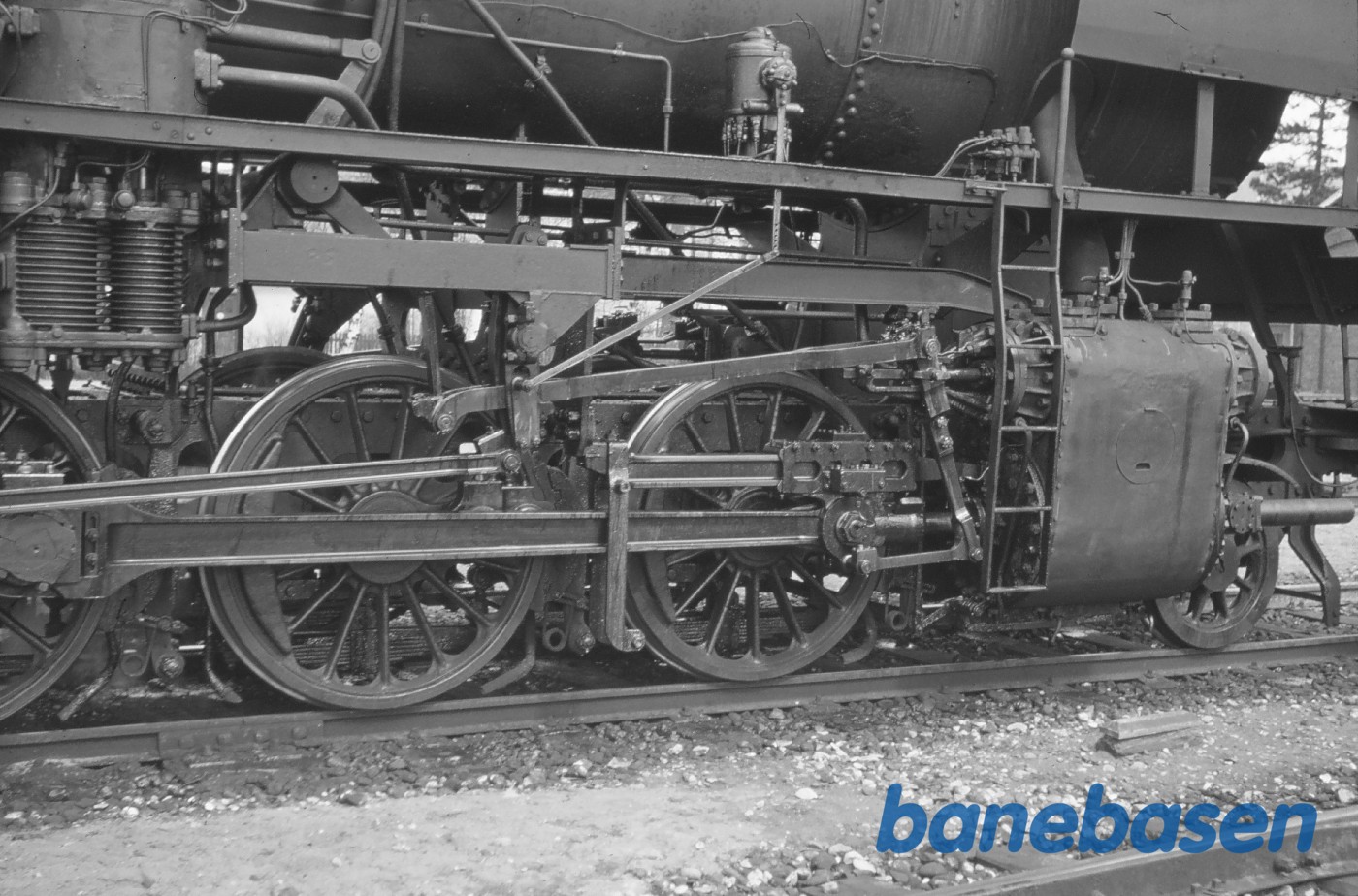 N 205, hjul, gangtøj og cylinder højre side N 205, hjul, gangtøj og cylinder højre side