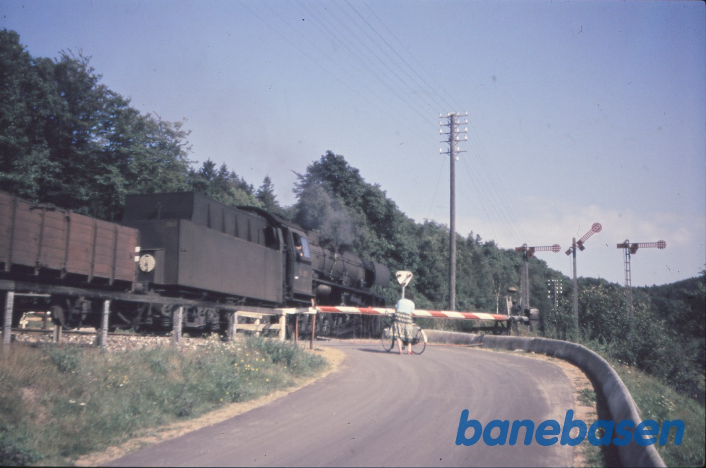 N 202 med brunkulstog under udkørsel mod Silkeborg, SvJ N 202 med brunkulstog under udkørsel mod Silkeborg, SvJ