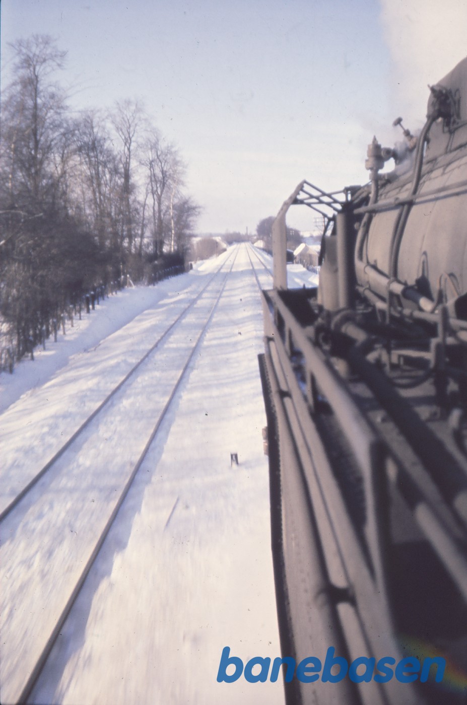Vue fra fyrbøderens plads på S-maskine under udkørsel til Nordbanen Vue fra fyrbøderens plads på S-maskine under udkørsel til Nordbanen