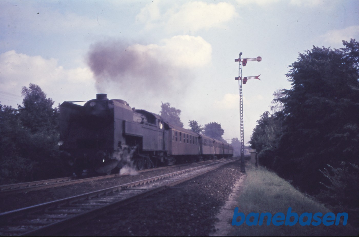 S-maskine med persontog S-maskine med persontog