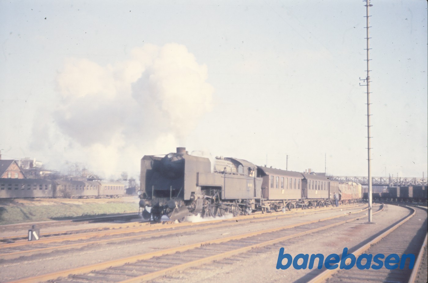 S 738 med godstog S 738 med godstog