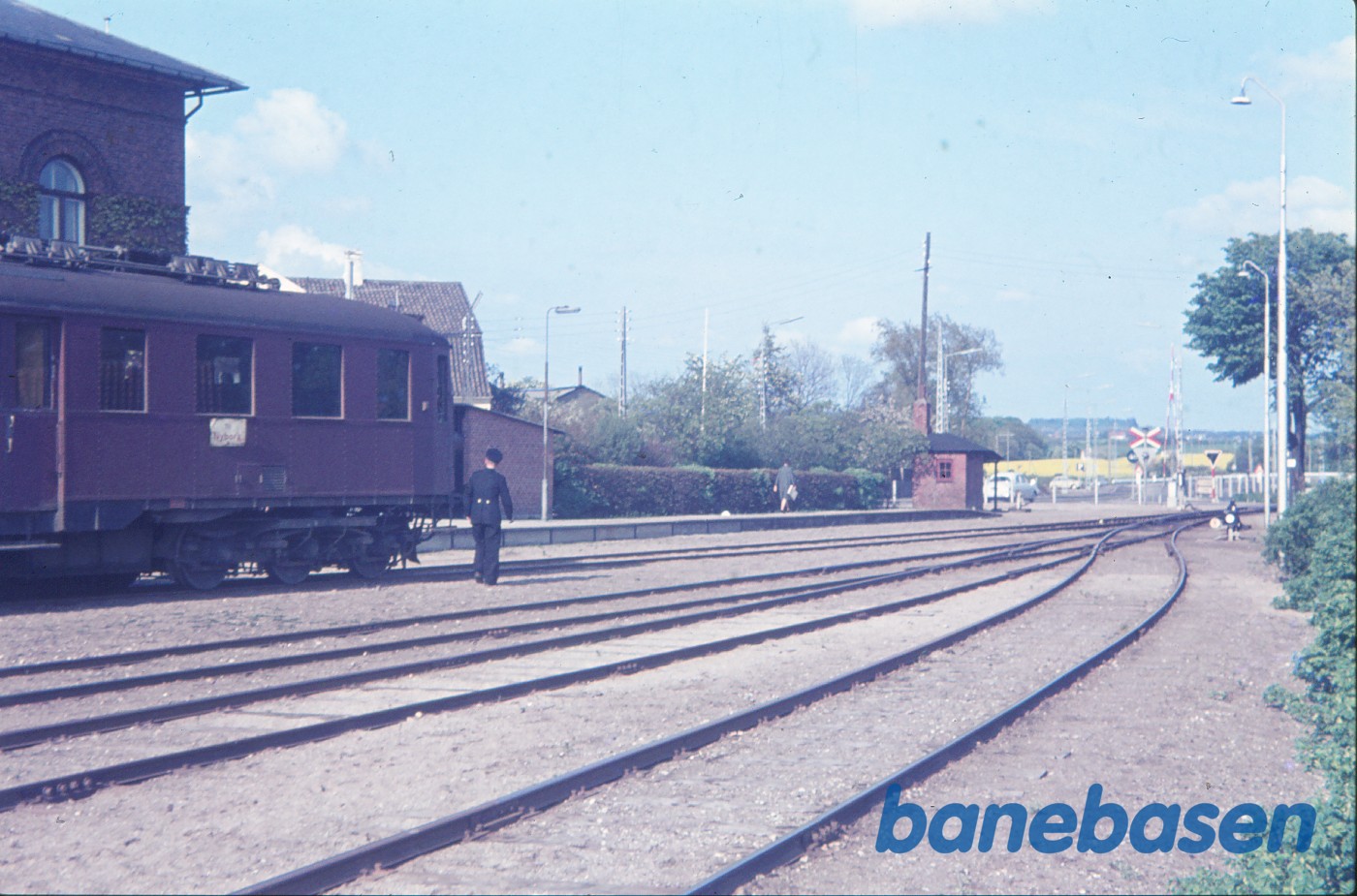 Fåborg station, øst-ende med MP-vogn Fåborg station, øst-ende med MP-vogn