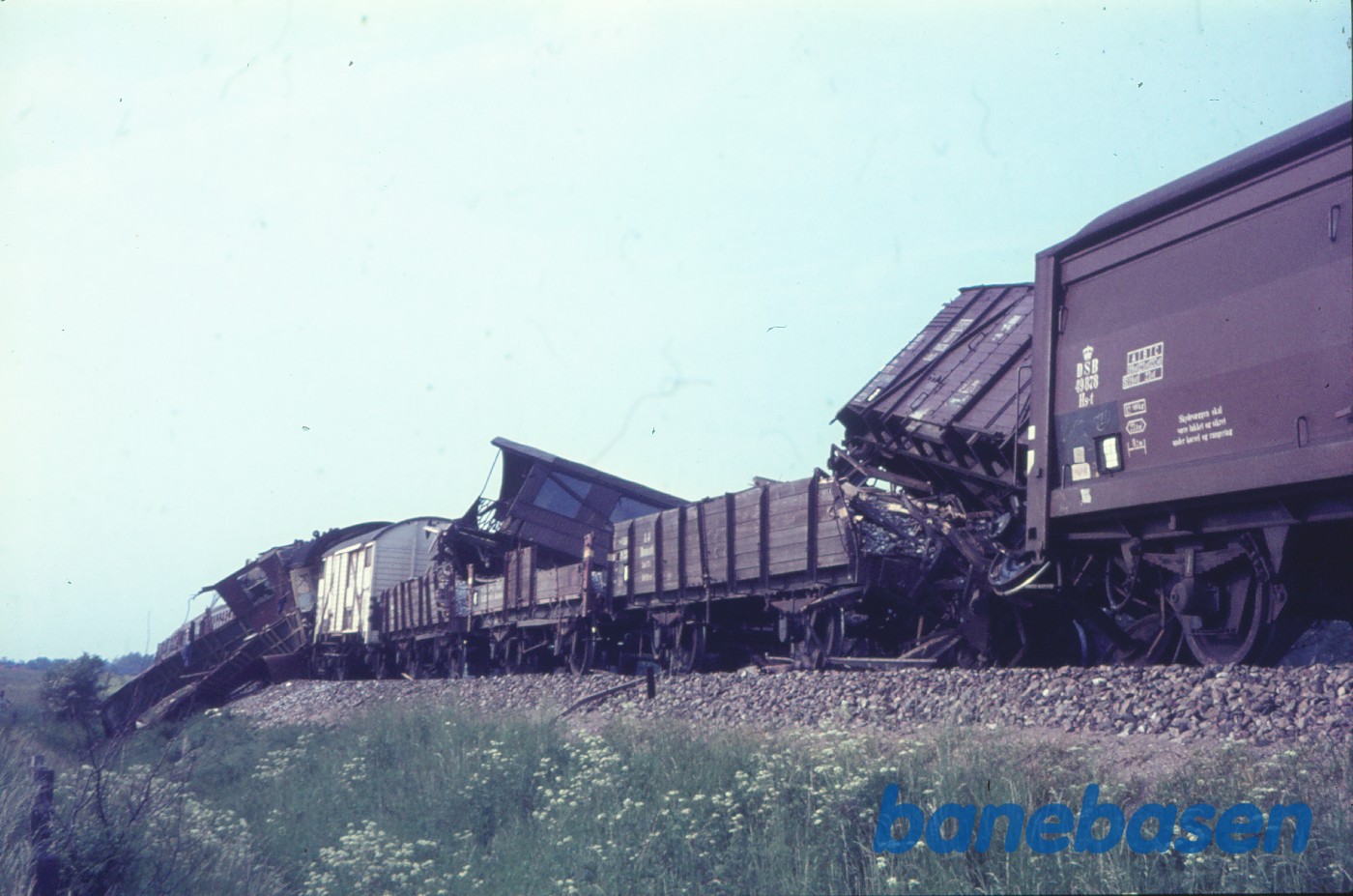 Alpen-Express (MY 1123) kørt ind i holdende godstog Alpen-Express (MY 1123) kørt ind i holdende godstog