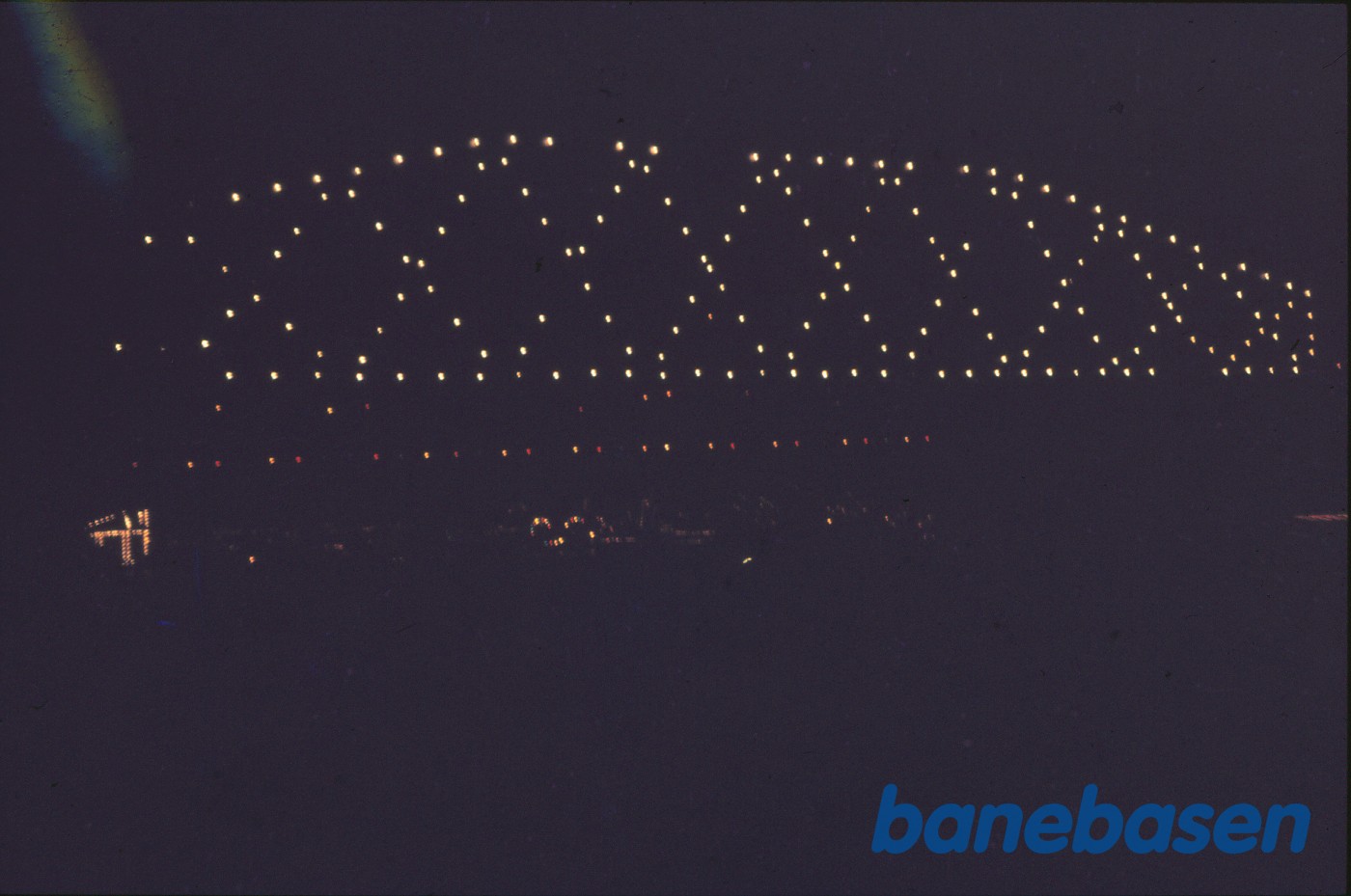 Bro over Remstrup å pyntet med lys i anledning af Regatta Bro over Remstrup å pyntet med lys i anledning af Regatta
