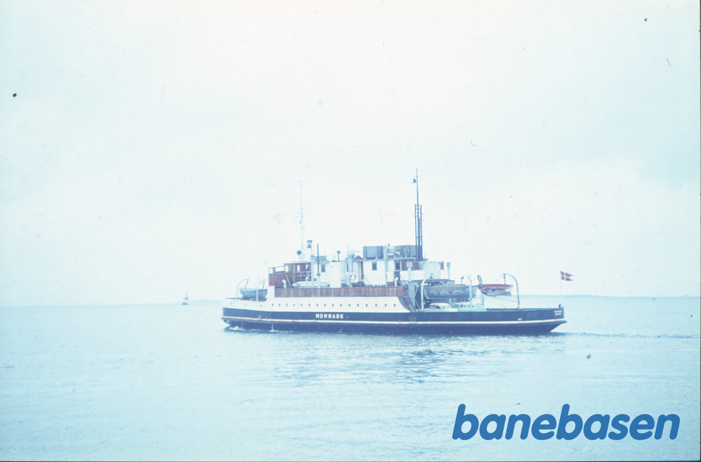 M/F Mommark M/F Mommark