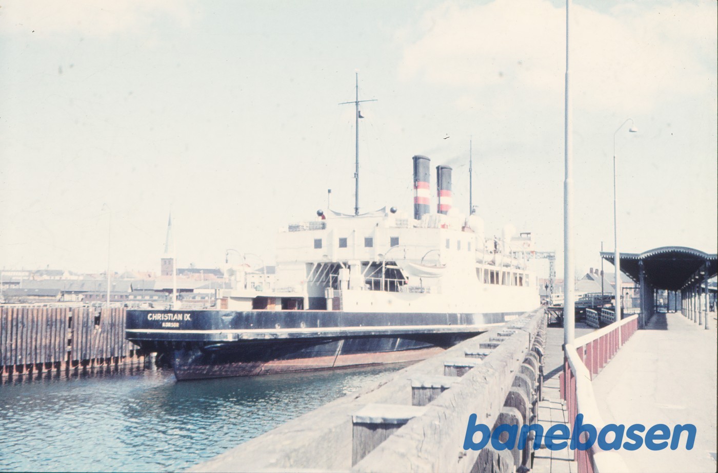 D/F Christian IX D/F Christian IX