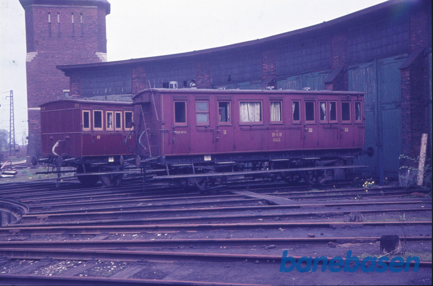 Personvogn BJ 665 + personvogn BK 714 Personvogn BJ 665 + personvogn BK 714