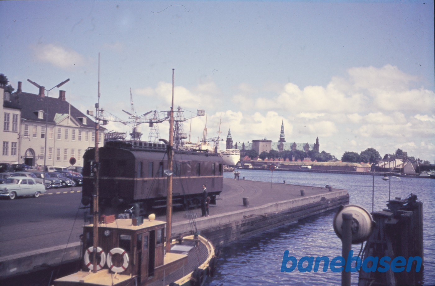 M 2 på havnen M 2 på havnen