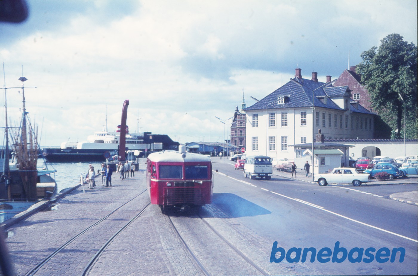 Skinnebus på havnen Skinnebus på havnen