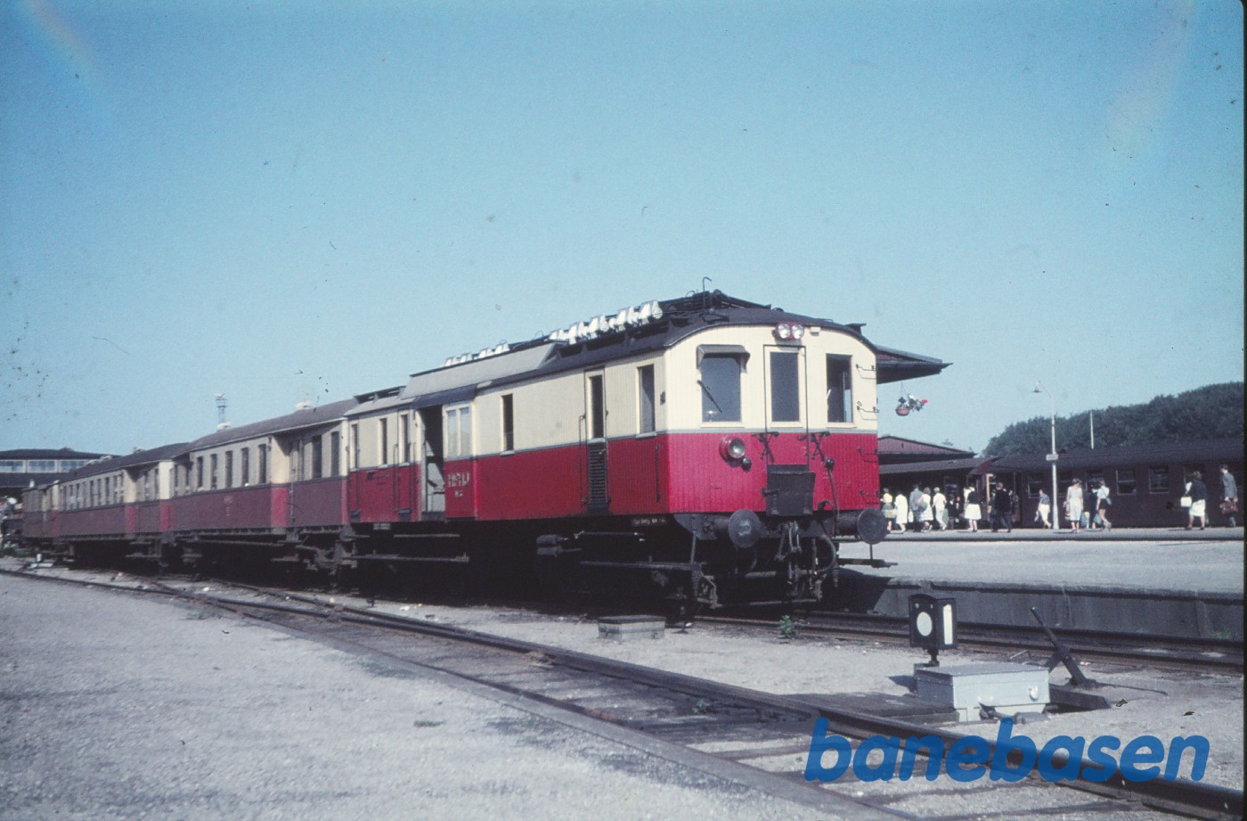 M 3 med persontog M 3 med persontog