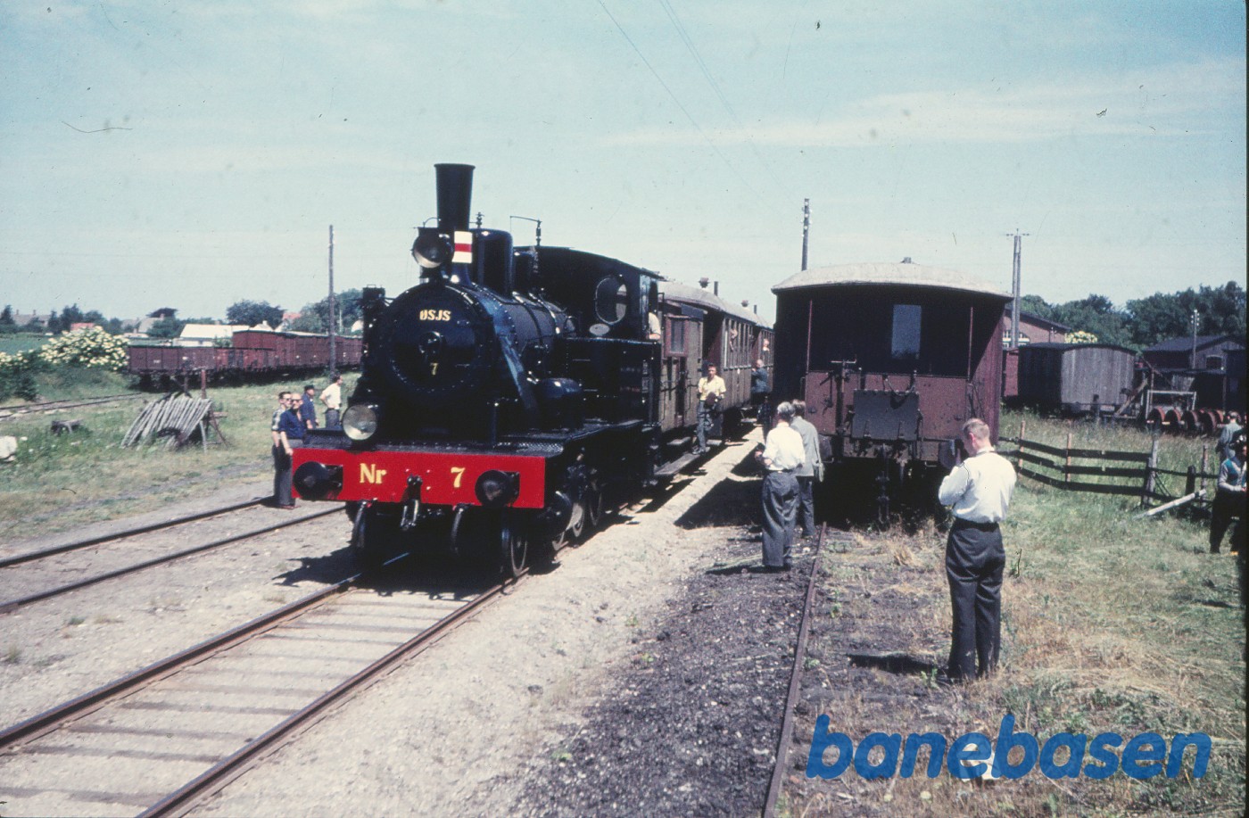 Damplokomotiv nr. 7 med udflugtstog for DMJK Damplokomotiv nr. 7 med udflugtstog for DMJK