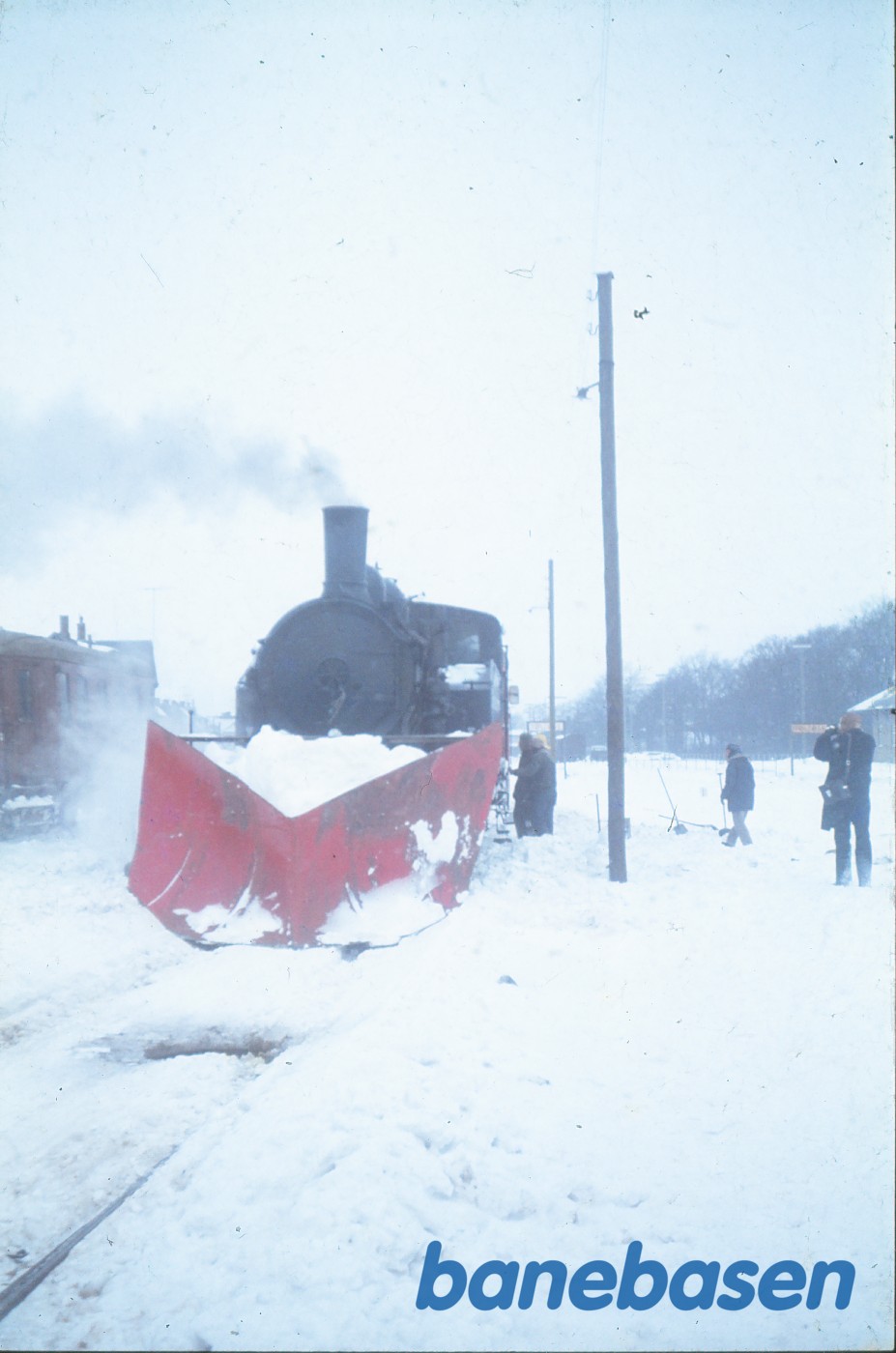 Damplokomotiv nr. 38 med sneplovtog Damplokomotiv nr. 38 med sneplovtog