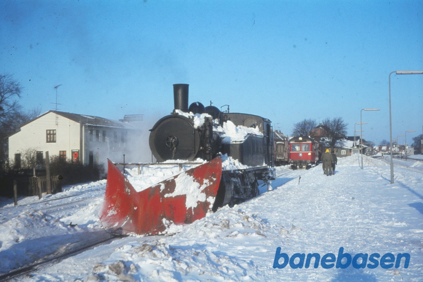 Damplokomotiv nr. 38 med sneplovtog Damplokomotiv nr. 38 med sneplovtog