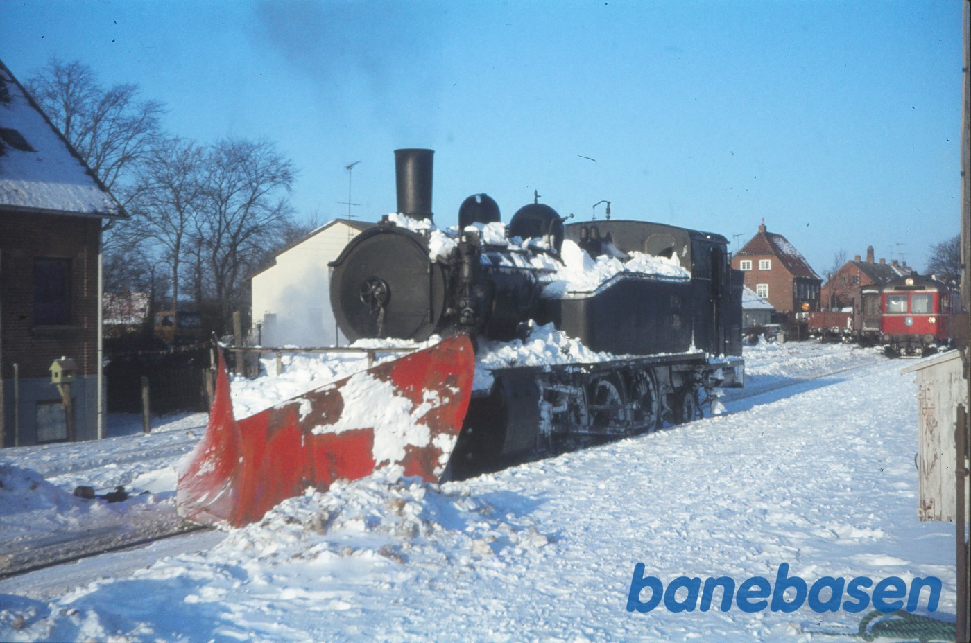 Damplokomotiv nr. 38 med sneplovtog Damplokomotiv nr. 38 med sneplovtog