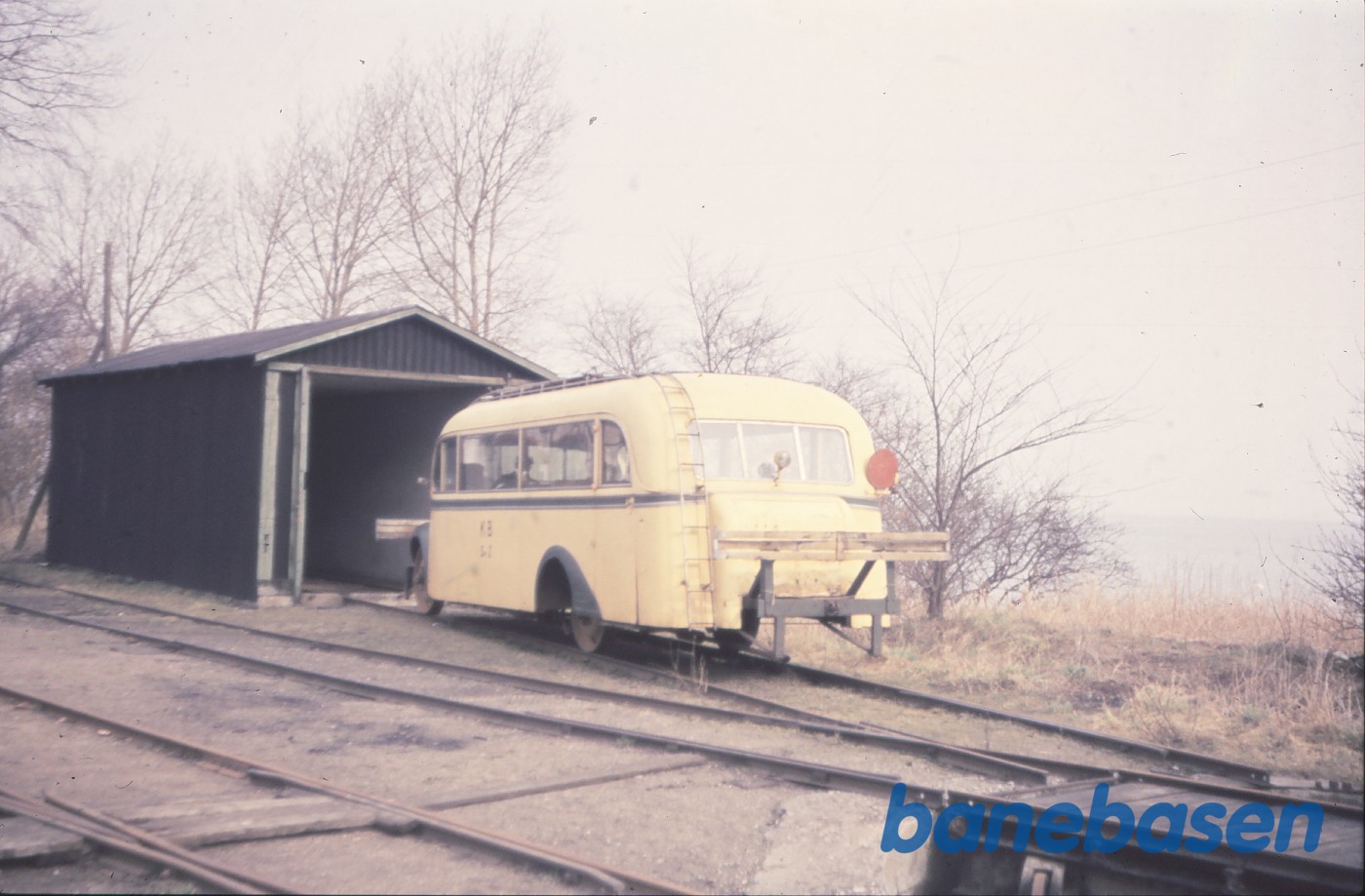 Skinnebus (ombygget rutebil) Skinnebus (ombygget rutebil)
