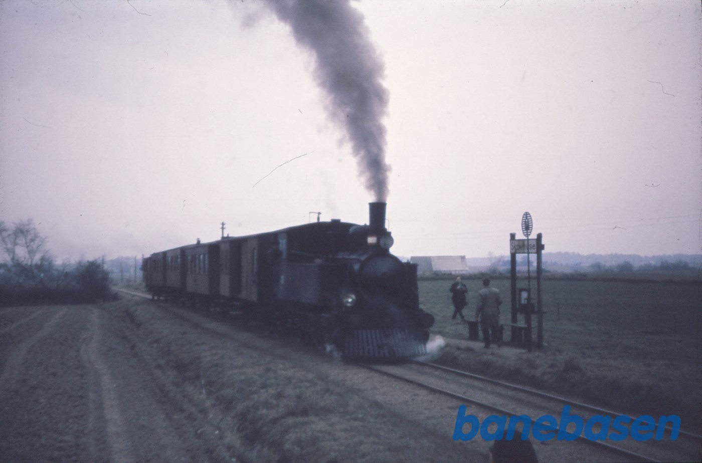 Damplokomotiv nr. 2 med udflugtstog for DMJK Damplokomotiv nr. 2 med udflugtstog for DMJK