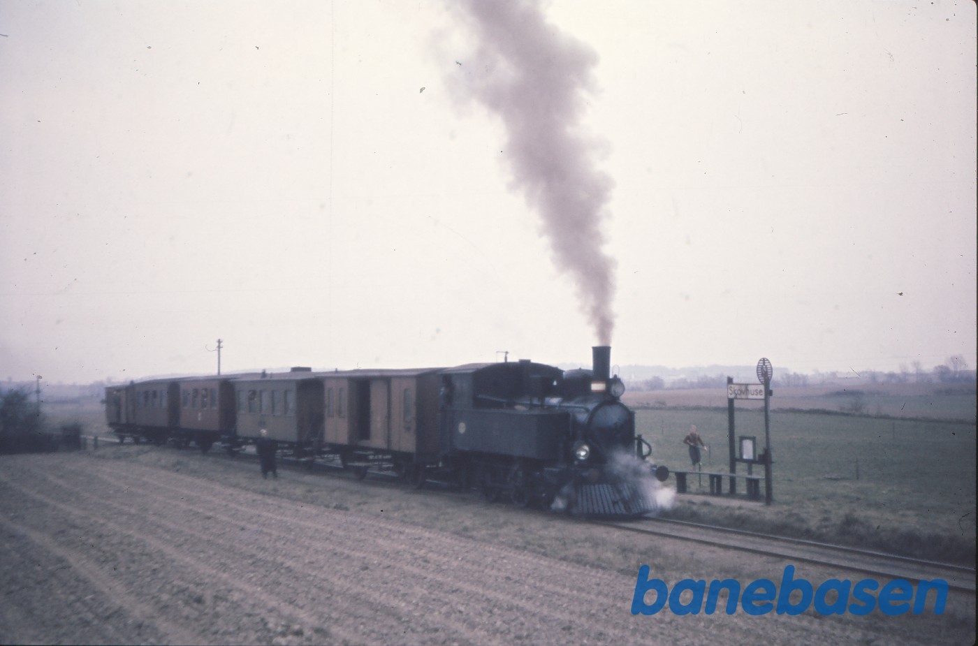 Damplokomotiv nr. 2 med udflugtstog for DMJK Damplokomotiv nr. 2 med udflugtstog for DMJK