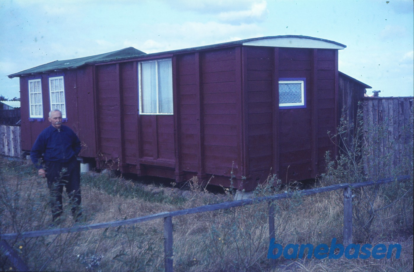 Vognkasse fra gl. MBJ-vogn Vognkasse fra gl. MBJ-vogn