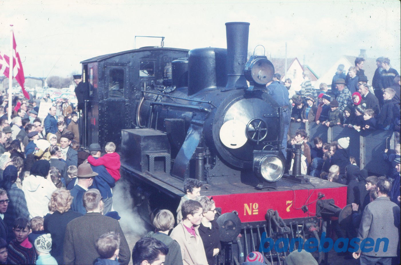 VLTJ nr. 7 ved afskedsturen på Sæbybanen (vandtagning) VLTJ nr. 7 ved afskedsturen på Sæbybanen (vandtagning)