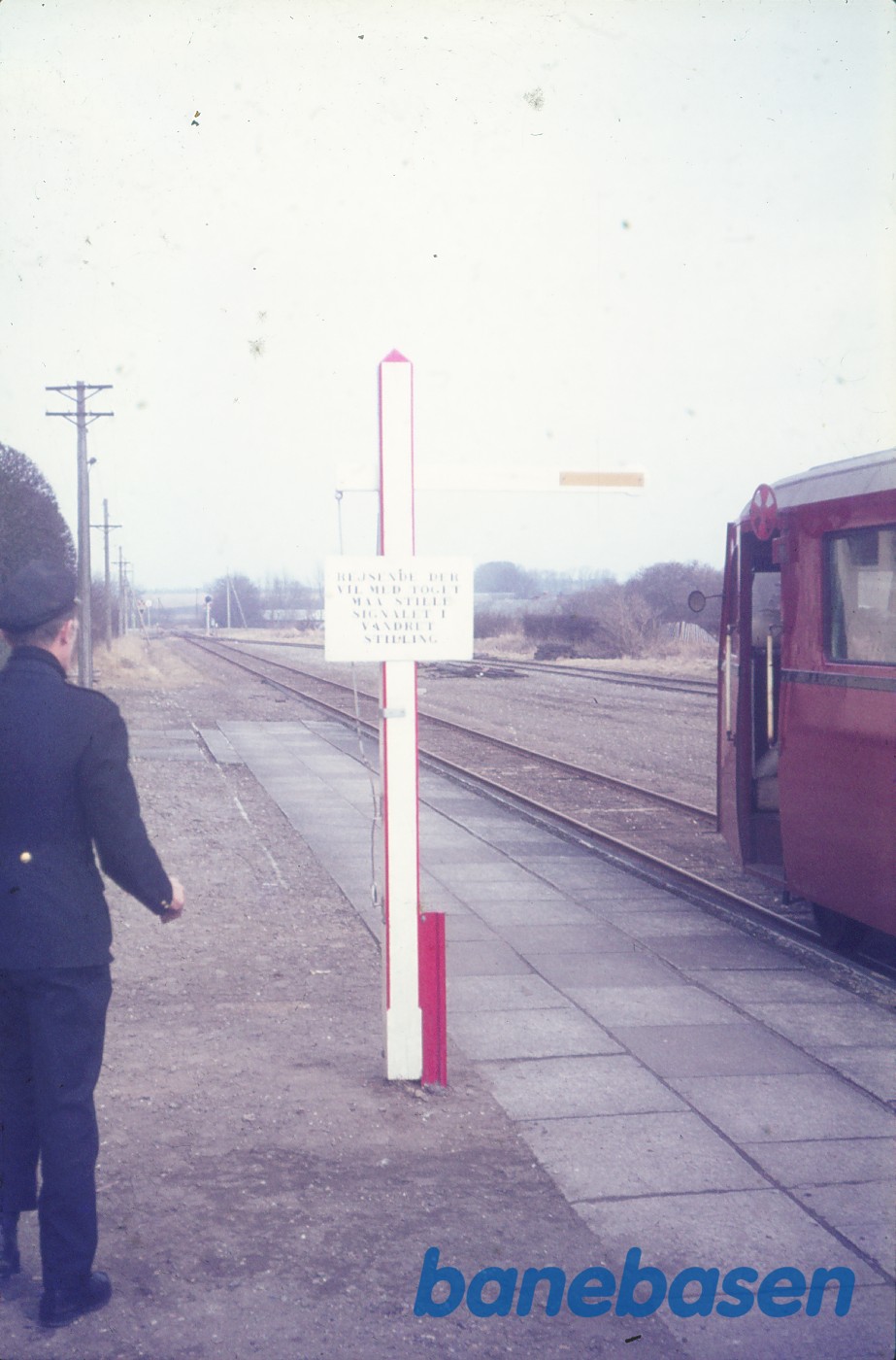 Havbro station, skinnebus ved perron Havbro station, skinnebus ved perron