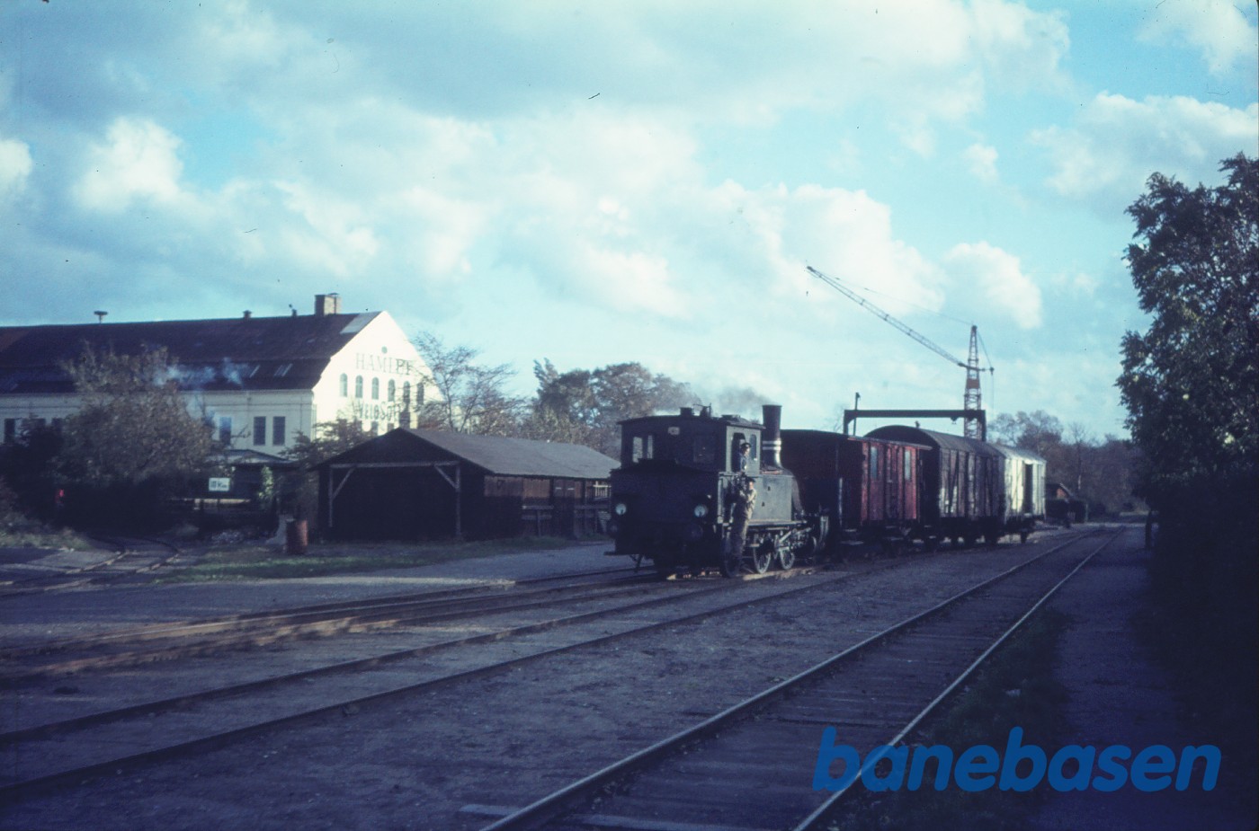 F 8 rangerer med godsvogne F 8 rangerer med godsvogne