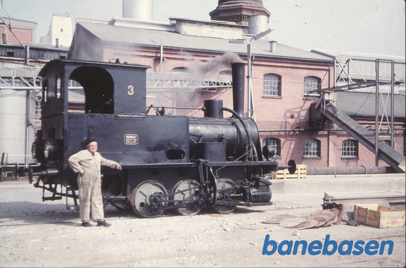 Damplokomotiv ADdS 3 / ØSJS 3 overtaget af DJK (Guntofte) Damplokomotiv ADdS 3 / ØSJS 3 overtaget af DJK (Guntofte)