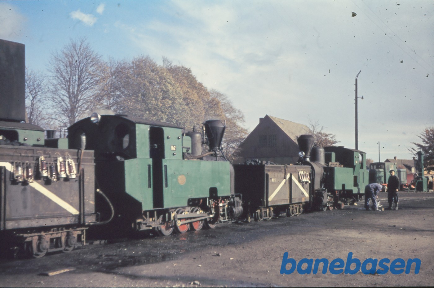 Damplokomotiv nr. 2 + vandvogn nr. 5 + damplokomotiv nr. 5 Damplokomotiv nr. 2 + vandvogn nr. 5 + damplokomotiv nr. 5