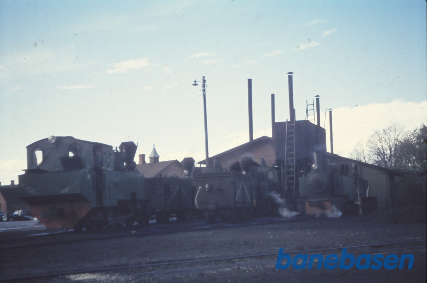 Damplokomotiver ved remisen Damplokomotiver ved remisen