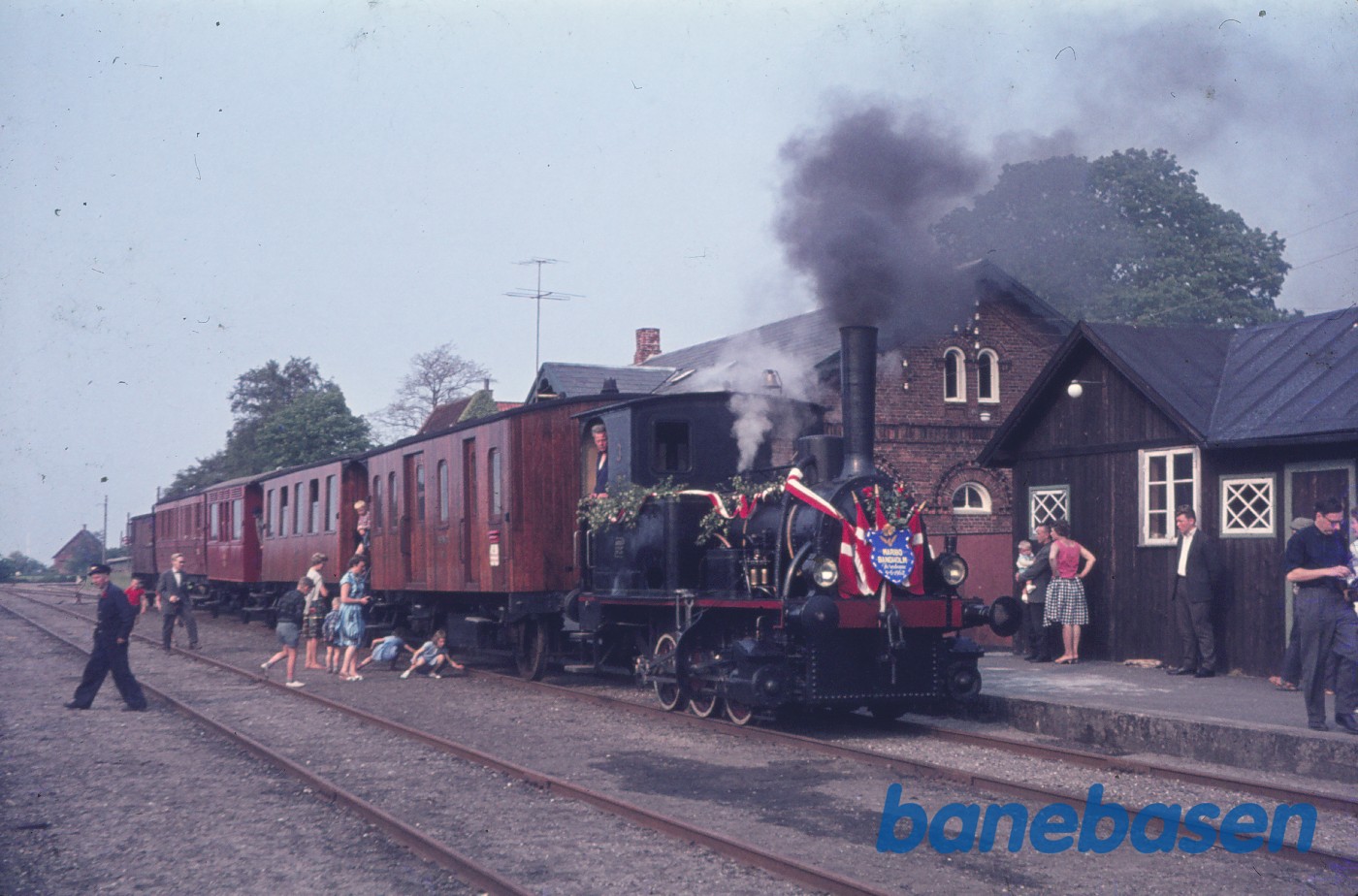 ØSJS nr. 3 med indvielsestog (for publikum) Maribo-Bandholm ØSJS nr. 3 med indvielsestog (for publikum) Maribo-Bandholm