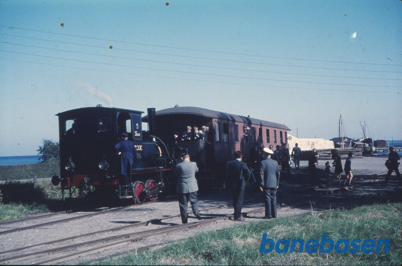 ØSJS nr. 3 + LJ personvogn på prøvetur ØSJS nr. 3 + LJ personvogn på prøvetur