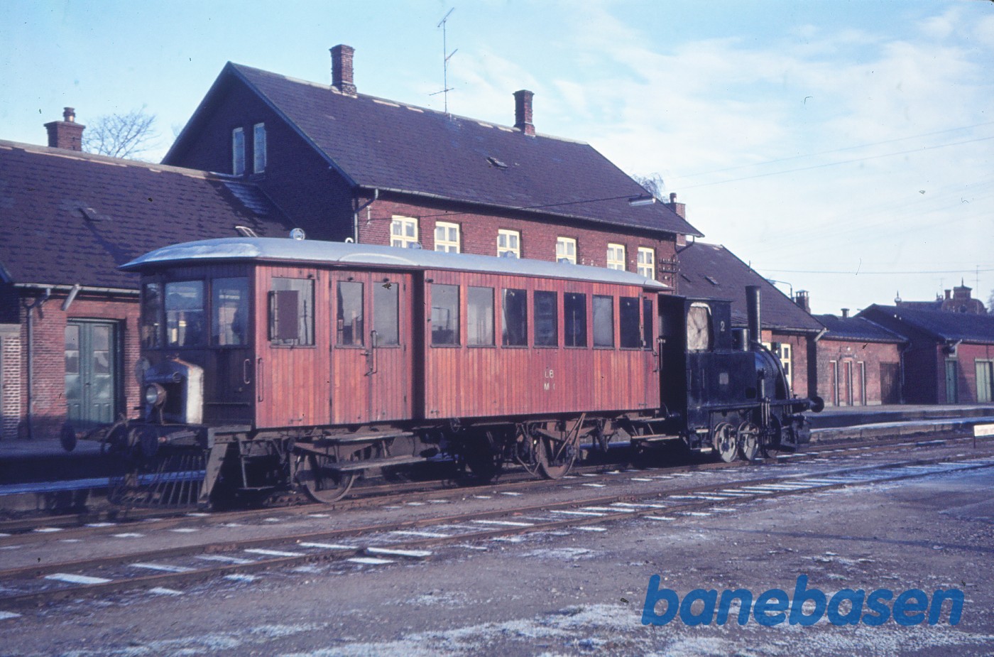 LB M 1 henter ØSJS nr. 2 LB M 1 henter ØSJS nr. 2
