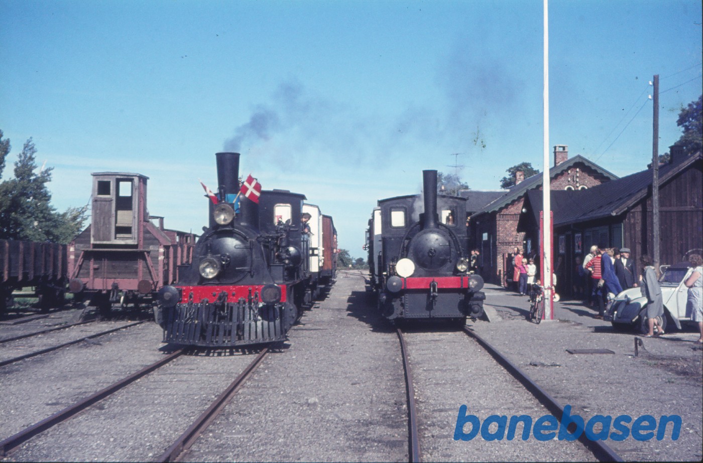 OHJ nr. 5 og ØSJS nr. 3 med veterantog OHJ nr. 5 og ØSJS nr. 3 med veterantog