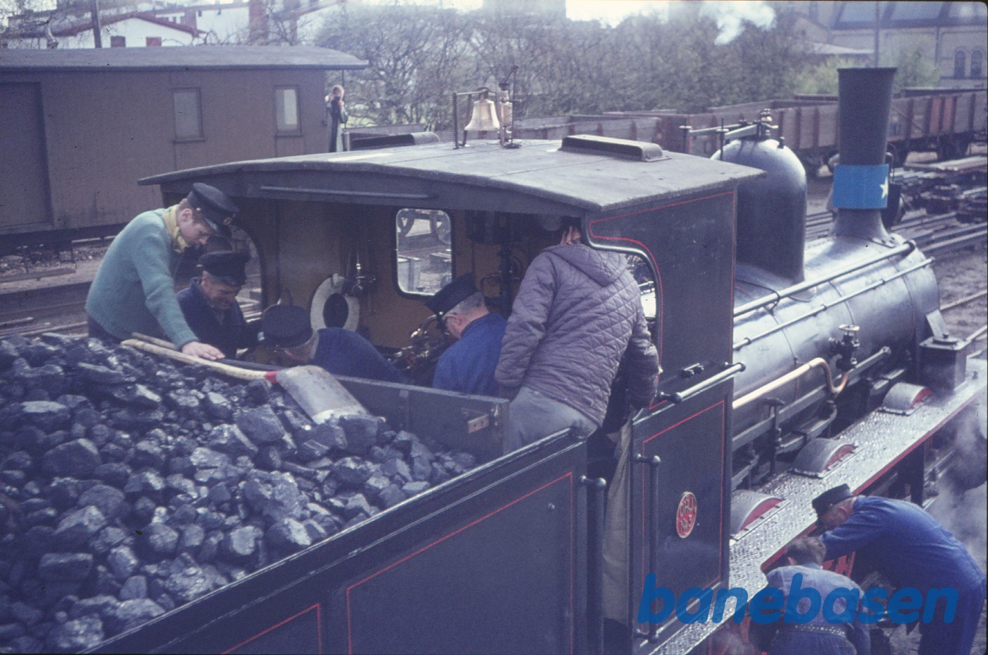 OHJ nr. 5 klargøres til særtog til Rødby Færge OHJ nr. 5 klargøres til særtog til Rødby Færge
