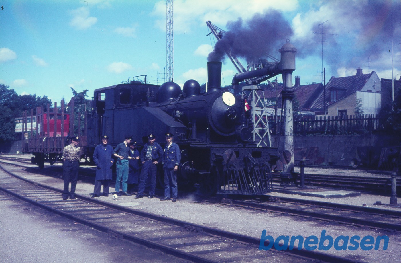 OKMJ nr. 14 + TF-vogn med NFJ-skinnebil OKMJ nr. 14 + TF-vogn med NFJ-skinnebil