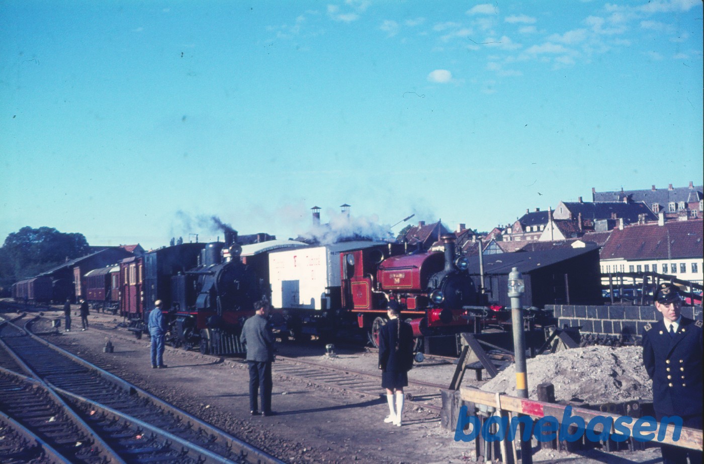 HgJK-materiel ved remisen HgJK-materiel ved remisen