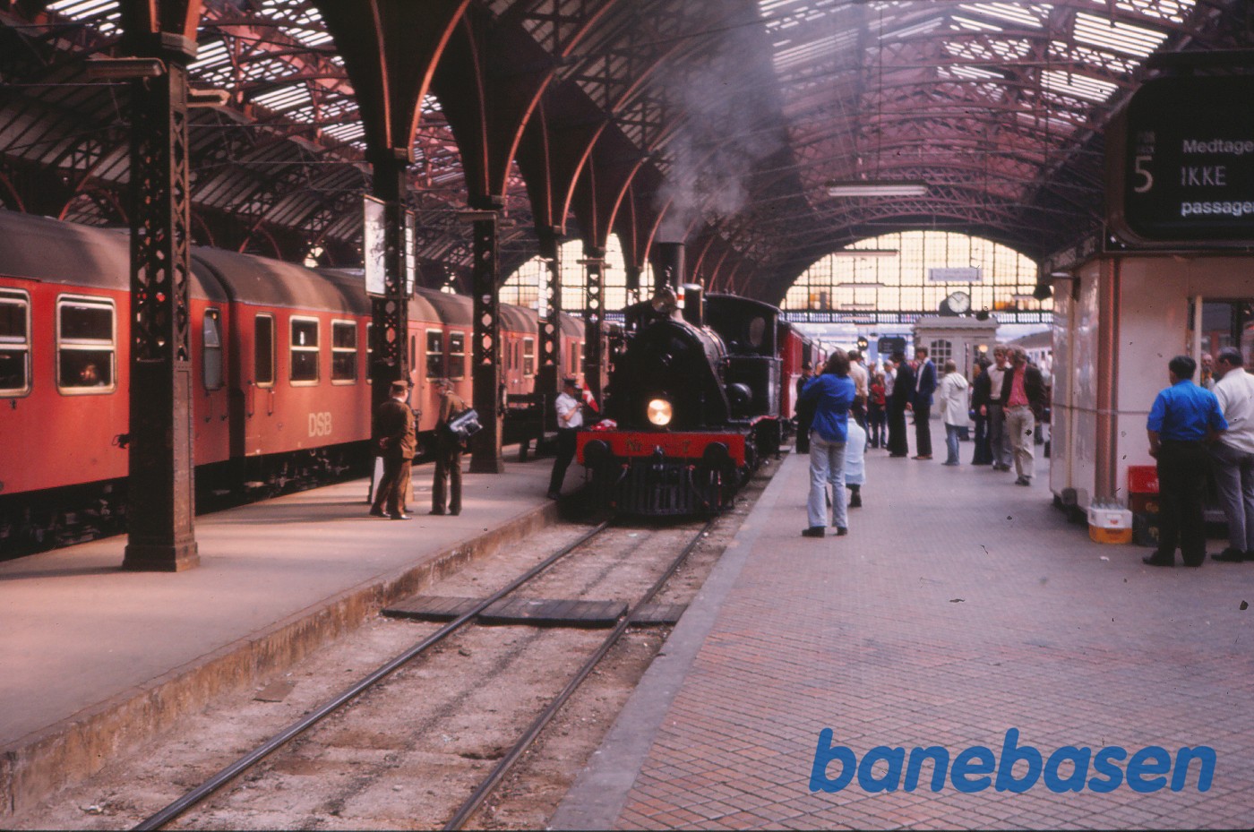 ØSJS nr. 7 med veterantog ØSJS nr. 7 med veterantog