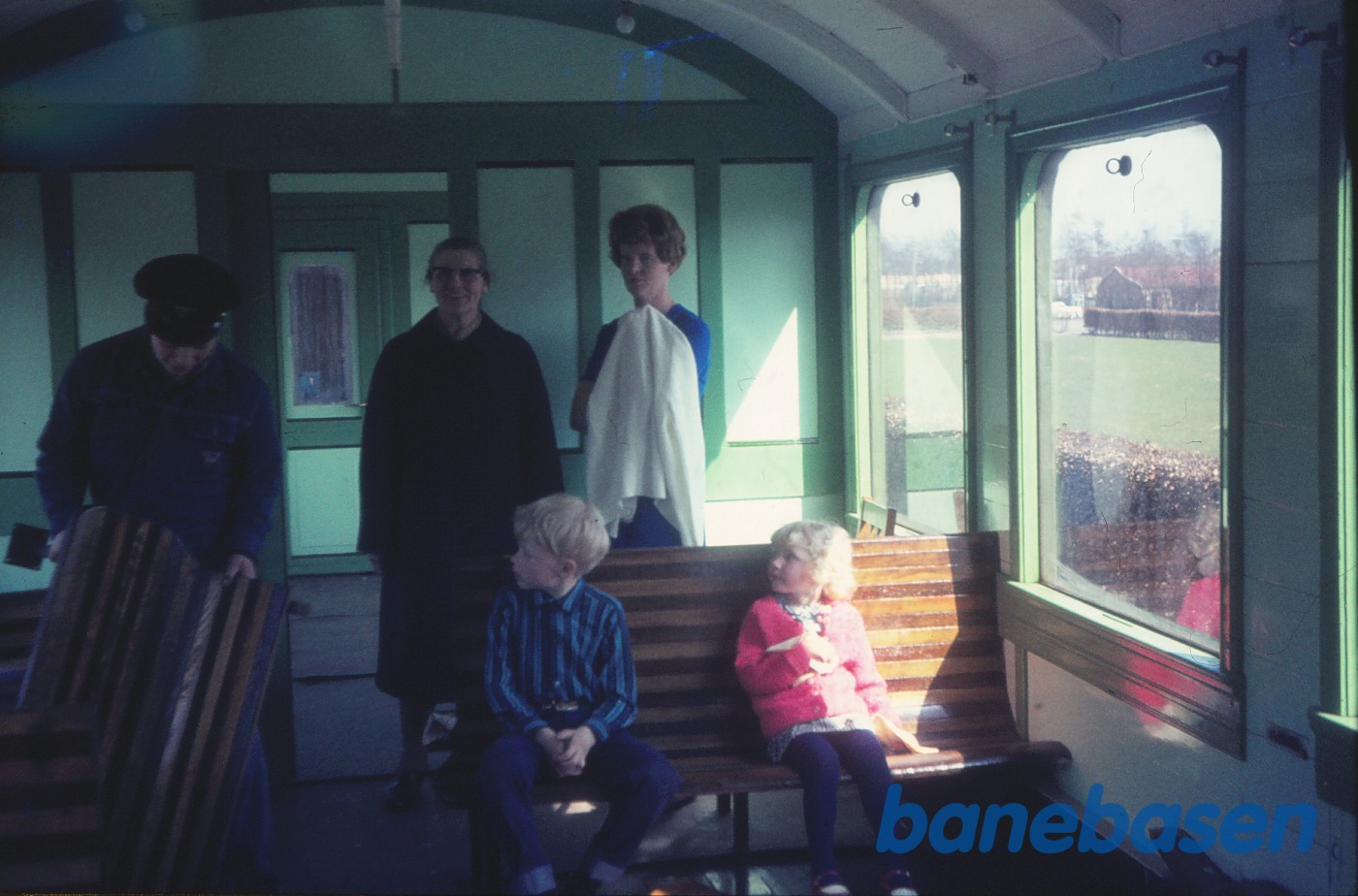 Interiør personvogn DSB CF 10135 Interiør personvogn DSB CF 10135