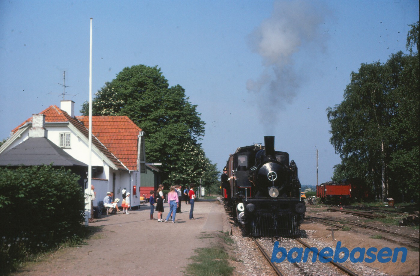 OKMJ nr. 14 med veterantog OKMJ nr. 14 med veterantog