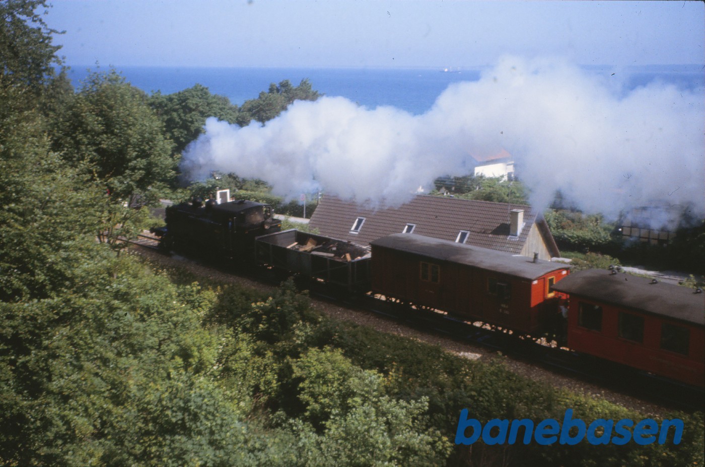 OKMJ nr. 14 med veterantog ved Højstrup OKMJ nr. 14 med veterantog ved Højstrup