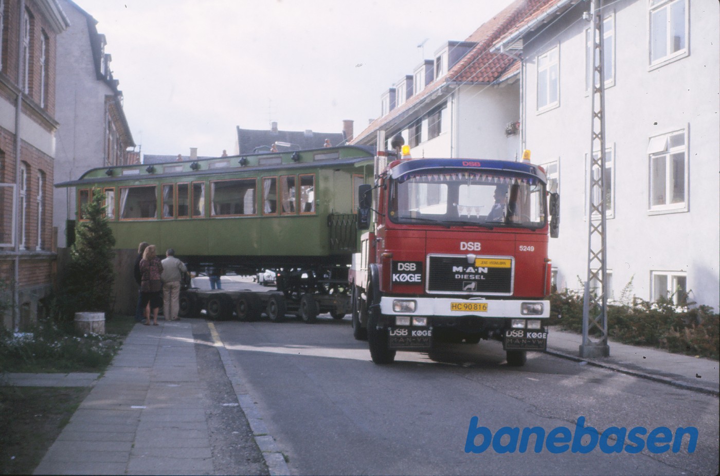 Personvogn KSB A 6 på vognbjørn i Murergade, efter istandsættelse hos kommunens værksted Personvogn KSB A 6 på vognbjørn i Murergade, efter istandsættelse hos kommunens værksted
