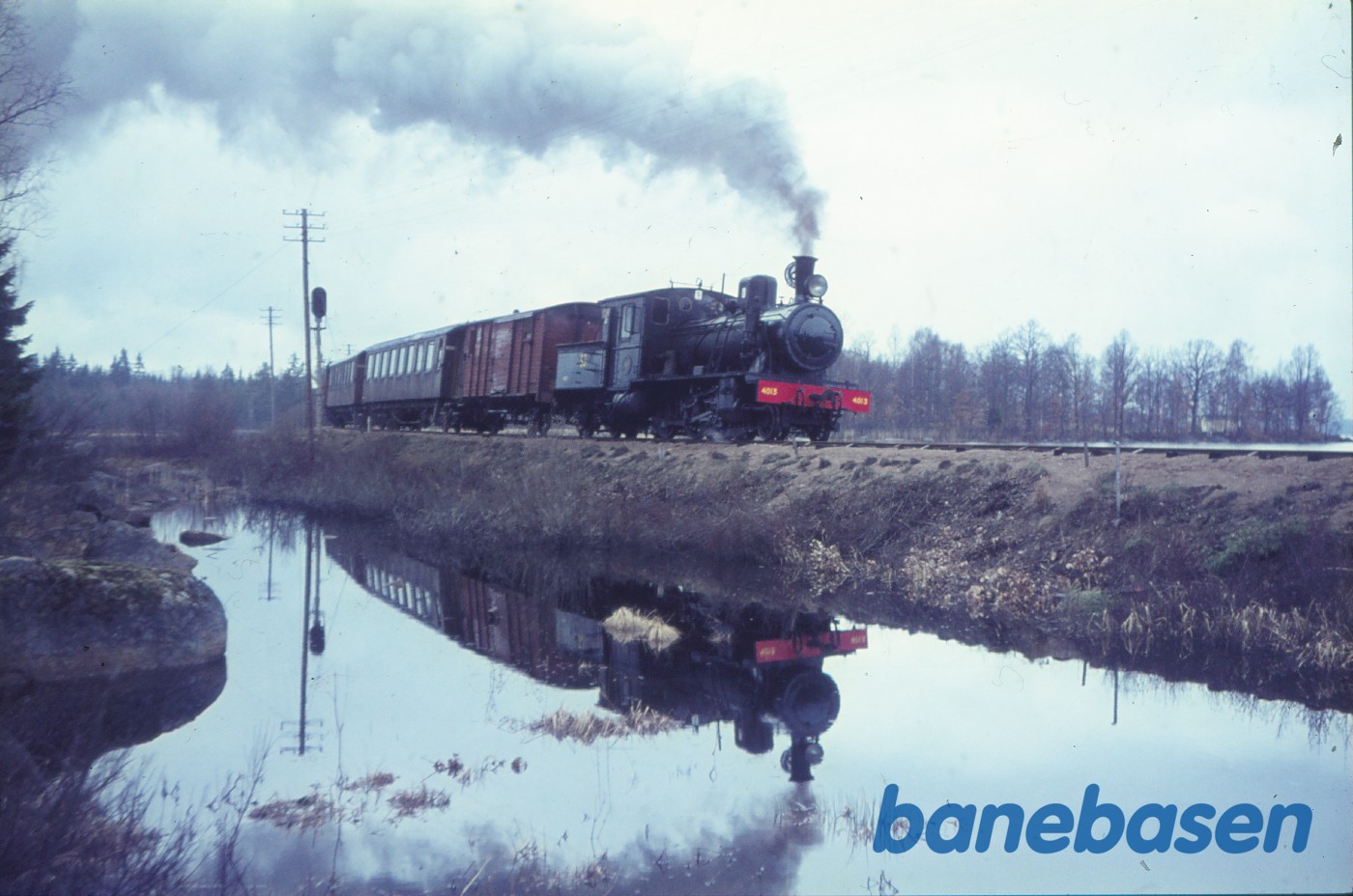 L2t 4013 med udflugtstog for DJK L2t 4013 med udflugtstog for DJK