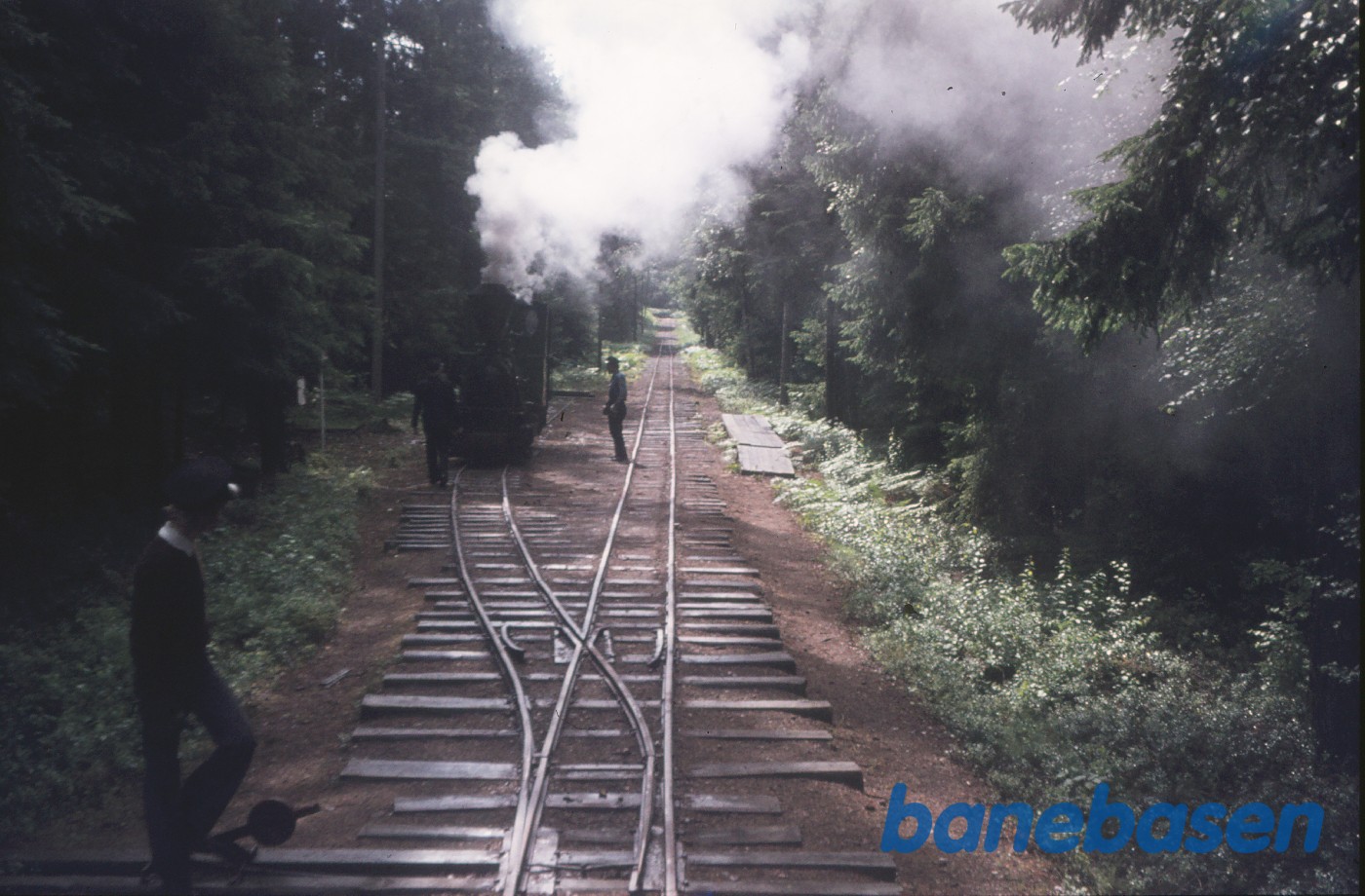 Damplokomotiv nr. 1 "Mormor" rangerer Damplokomotiv nr. 1 "Mormor" rangerer