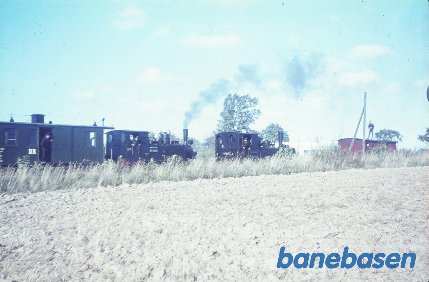 Rangering med damplokomotiver 99 5621 og 99 5631 Rangering med damplokomotiver 99 5621 og 99 5631