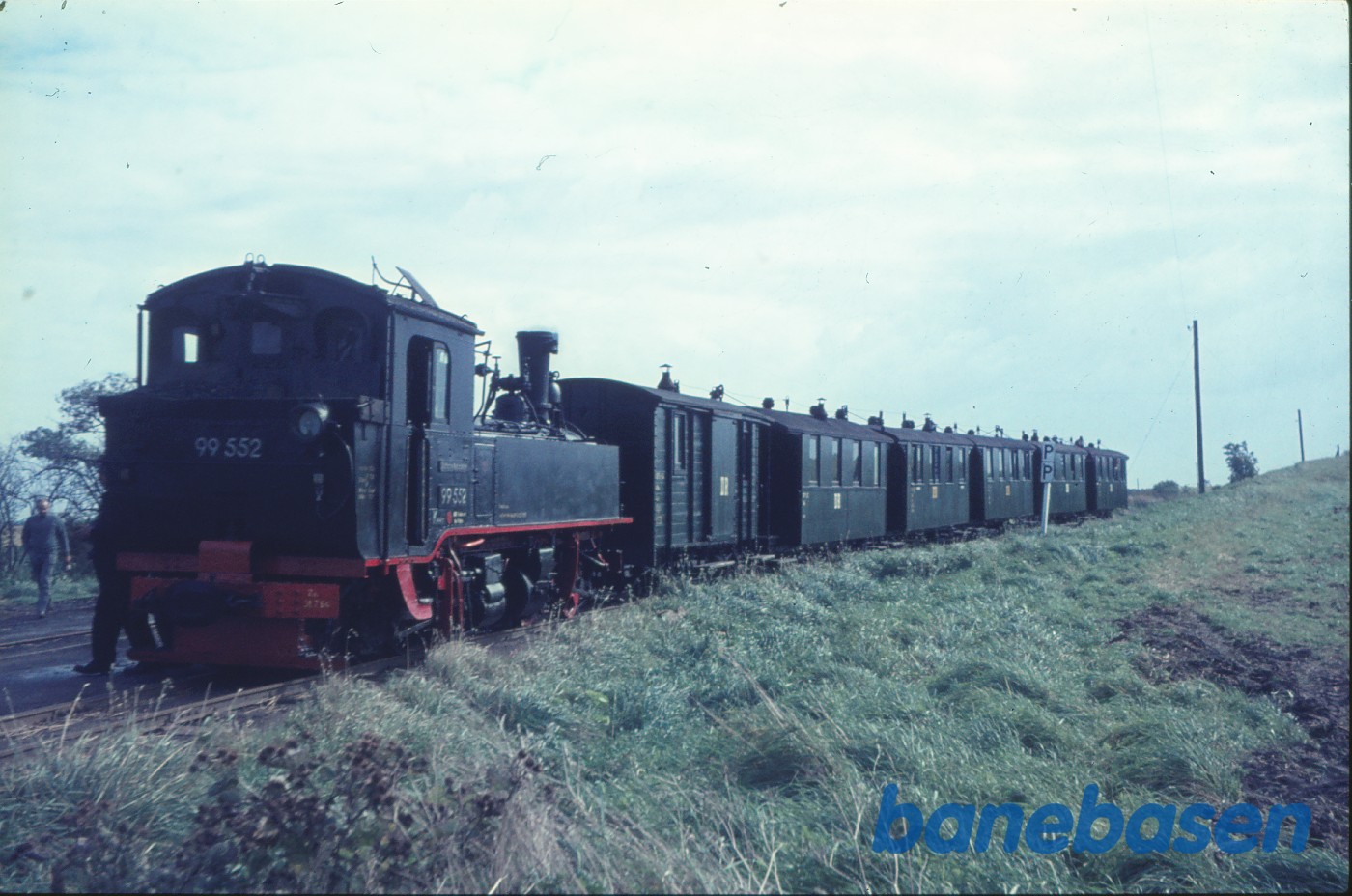 Damplokomotiv 99 552 med udflugtstog for DJK Damplokomotiv 99 552 med udflugtstog for DJK
