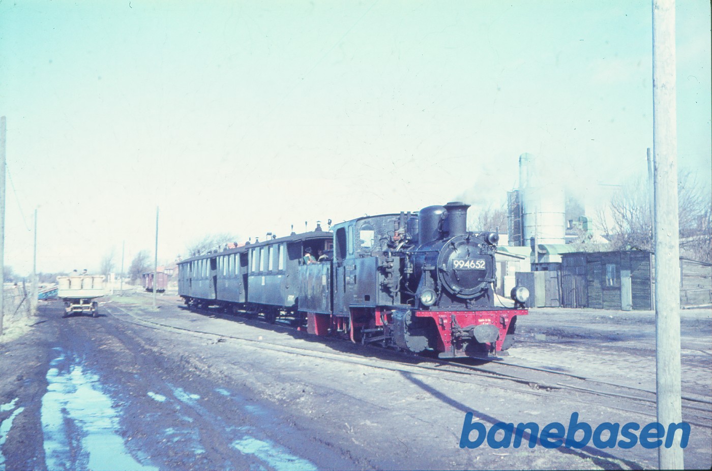 Damplokomotiv 99 4652 med persontog Damplokomotiv 99 4652 med persontog