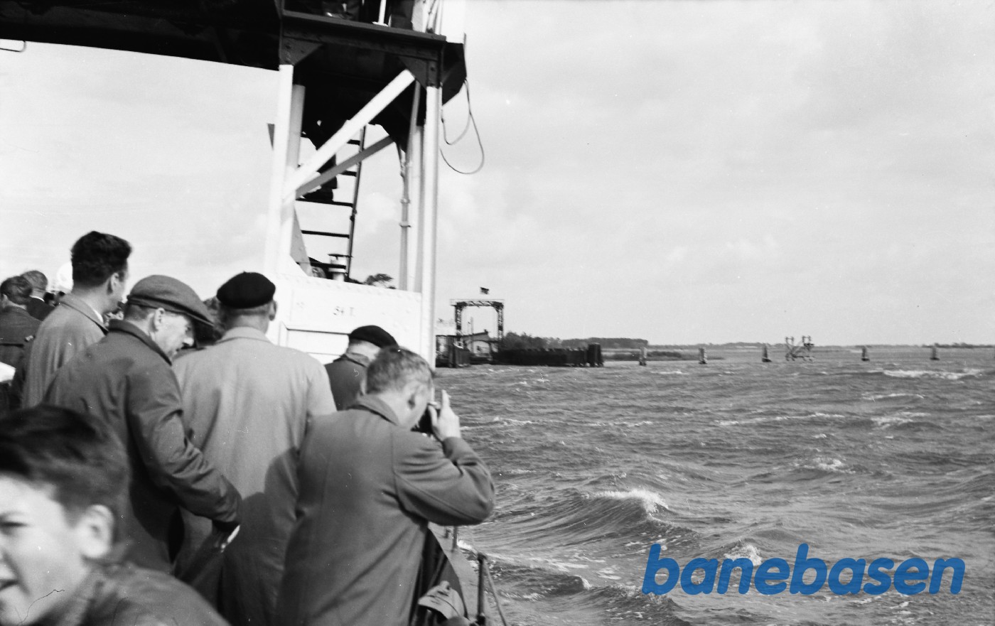 DJK-medlemmer ombord på færge mellem Wittower Fähre og Fährhof DJK-medlemmer ombord på færge mellem Wittower Fähre og Fährhof