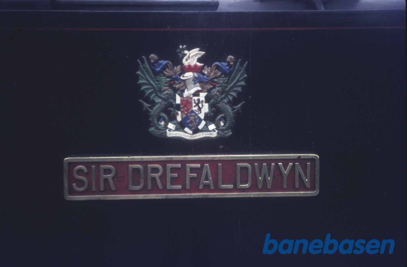 Navneskilt på damplokomotiv nr. 10 "Sir Drefaldwyn", ex ÖBB 699.01 Navneskilt på damplokomotiv nr. 10 "Sir Drefaldwyn", ex ÖBB 699.01