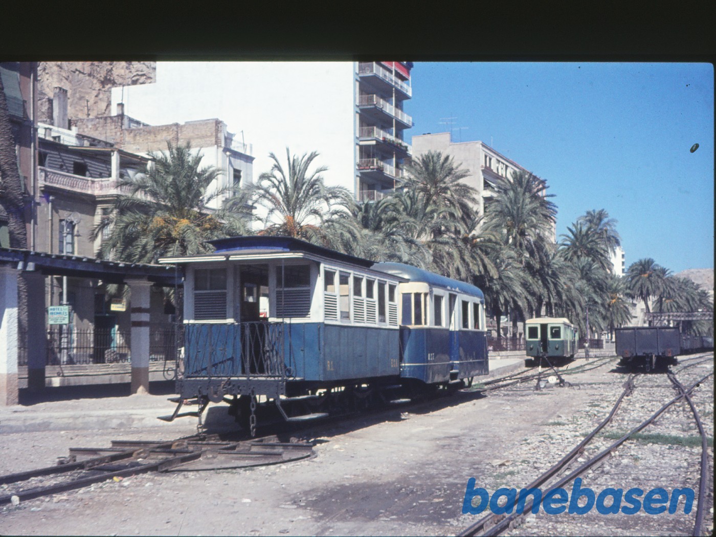 Motorvogn AM-1 + bivogn R 1 Motorvogn AM-1 + bivogn R 1